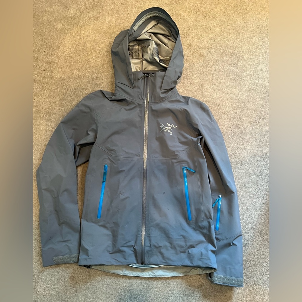 Arc'teryx Men's Iser Jacket - Medium